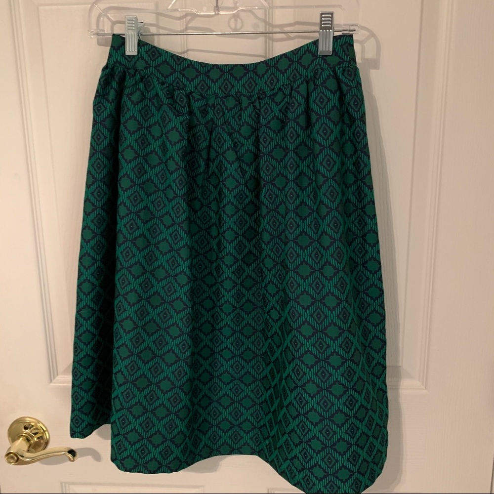 Flowy printed midi skirt
